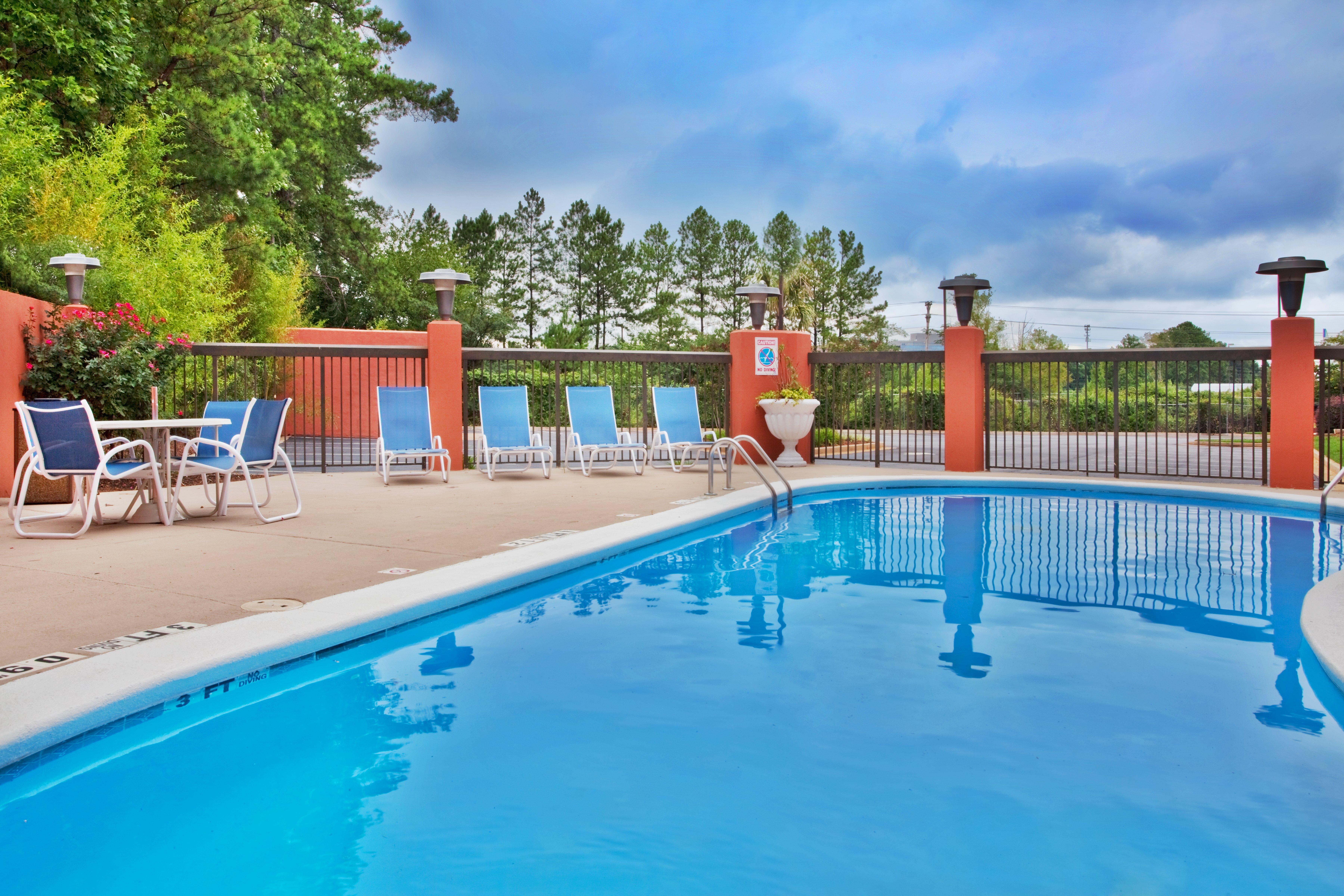 Holiday Inn Express Hotel & Suites Lawrenceville By Ihg Dış mekan fotoğraf