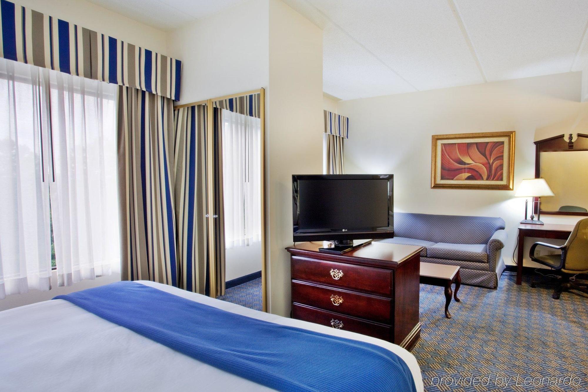 Holiday Inn Express Hotel & Suites Lawrenceville By Ihg Dış mekan fotoğraf