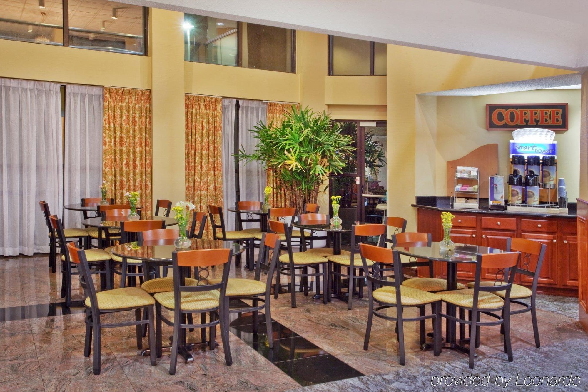 Holiday Inn Express Hotel & Suites Lawrenceville By Ihg Dış mekan fotoğraf
